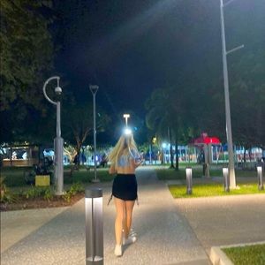 Meet your Posher, Ebony